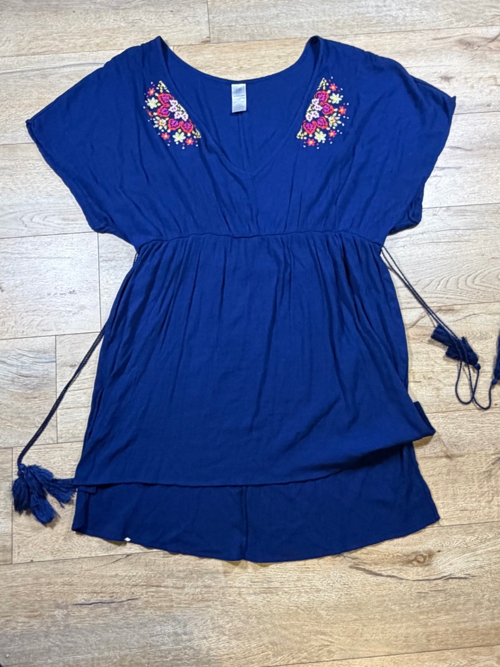 Time and Tru Womens 2X Blue Floral Embroidered V-Neck Tie Sundress Knee